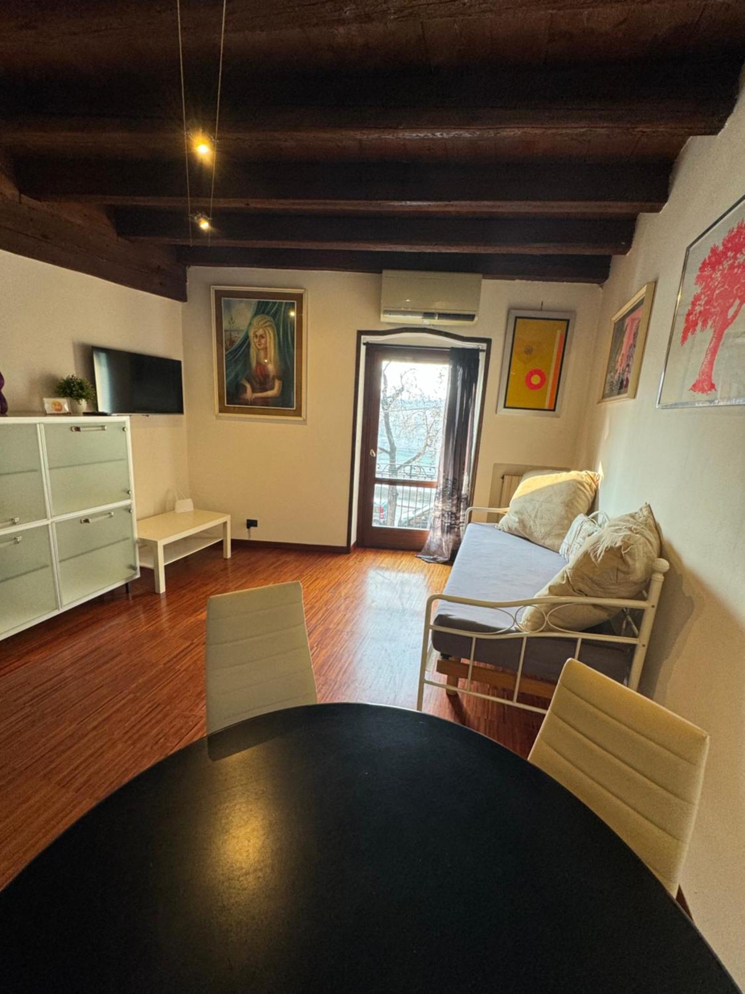 Appartamento Lungadige เวโรนา ภายนอก รูปภาพ